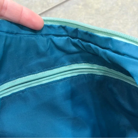 Kavu Crossbody Bag Adjustable Strap Colorful Medium Size Boho Country Coastal - Picture 10 of 15